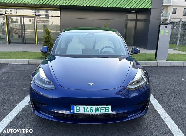 Tesla Model 3 Standard Reichweite Plus Hinterradantrieb - 3