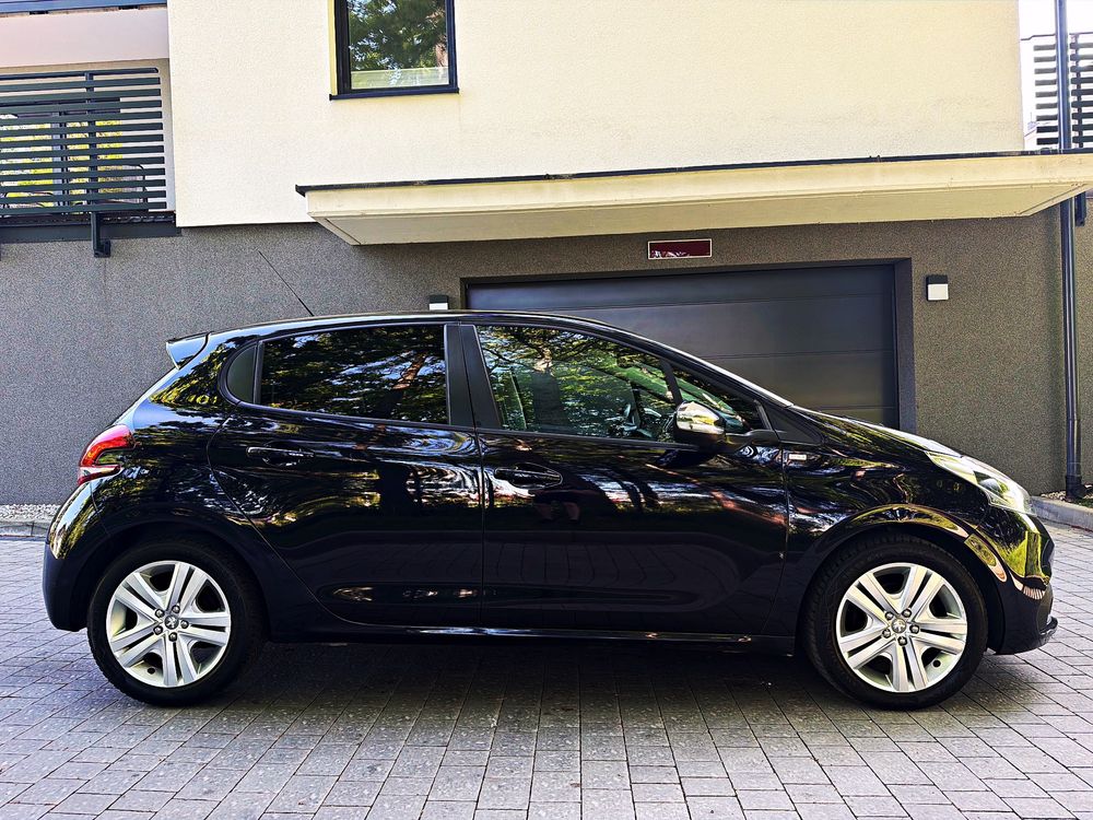 Peugeot 208 I 1.2 VTi Style 2018