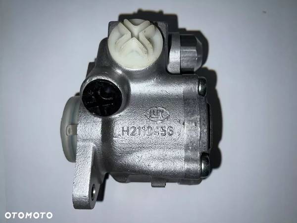 Mercedes LUK pompa LF80 15420033100 LH2110456 - 1