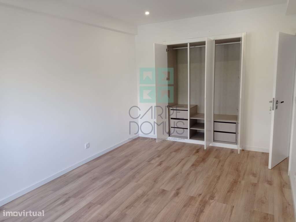 Apartamento T3 , remodelado, no Lumiar - Lisboa-29
