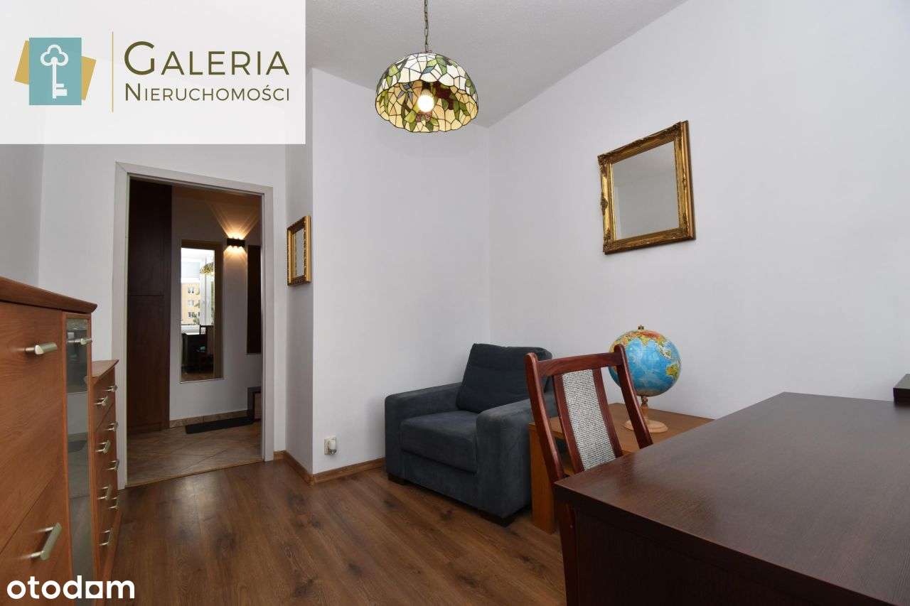 3 pokoje, II piętro w centrum parking za szlabanem-19