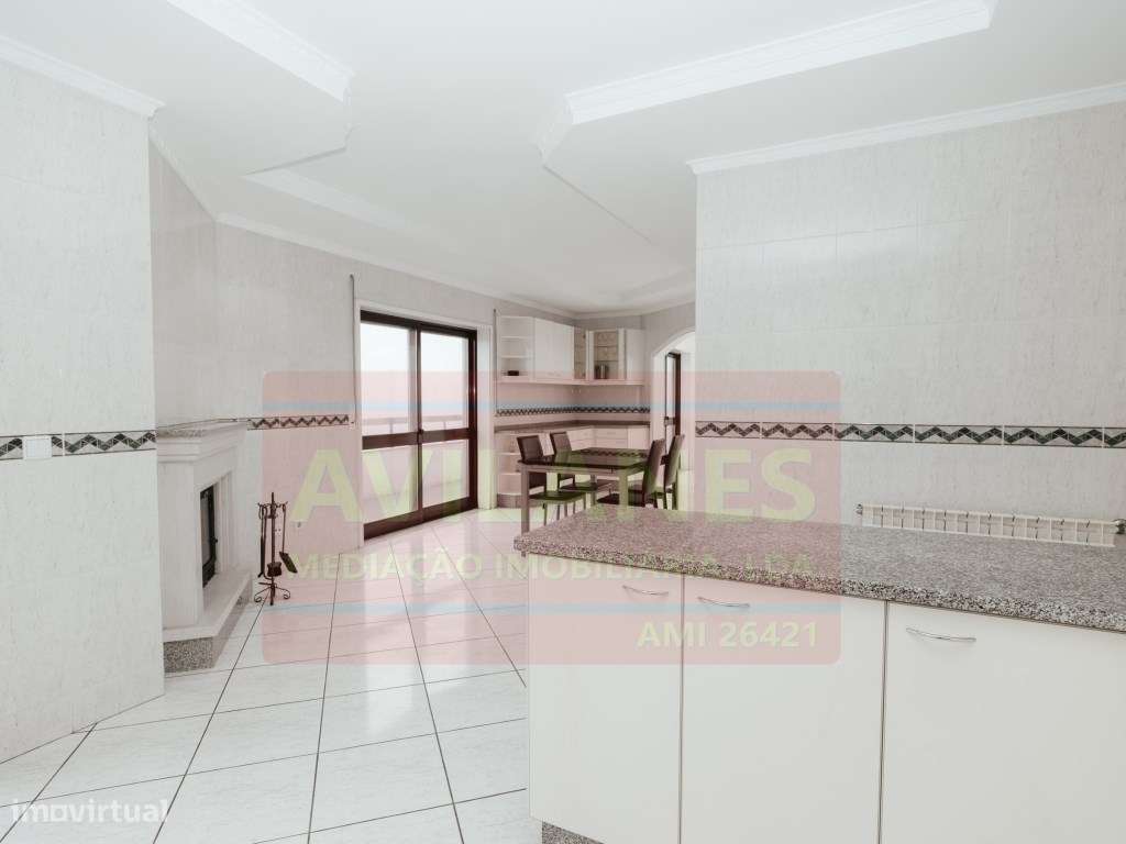 APARTAMENTO T3 RECUADO - LOBÃO-11