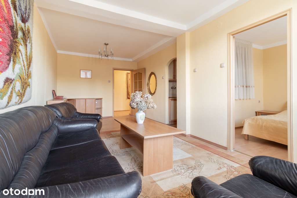 Funkcjonalne w samym sercu Katowic z balkonem-1