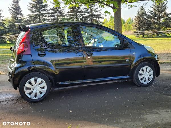 Peugeot 107 (70) 68 envy - 13