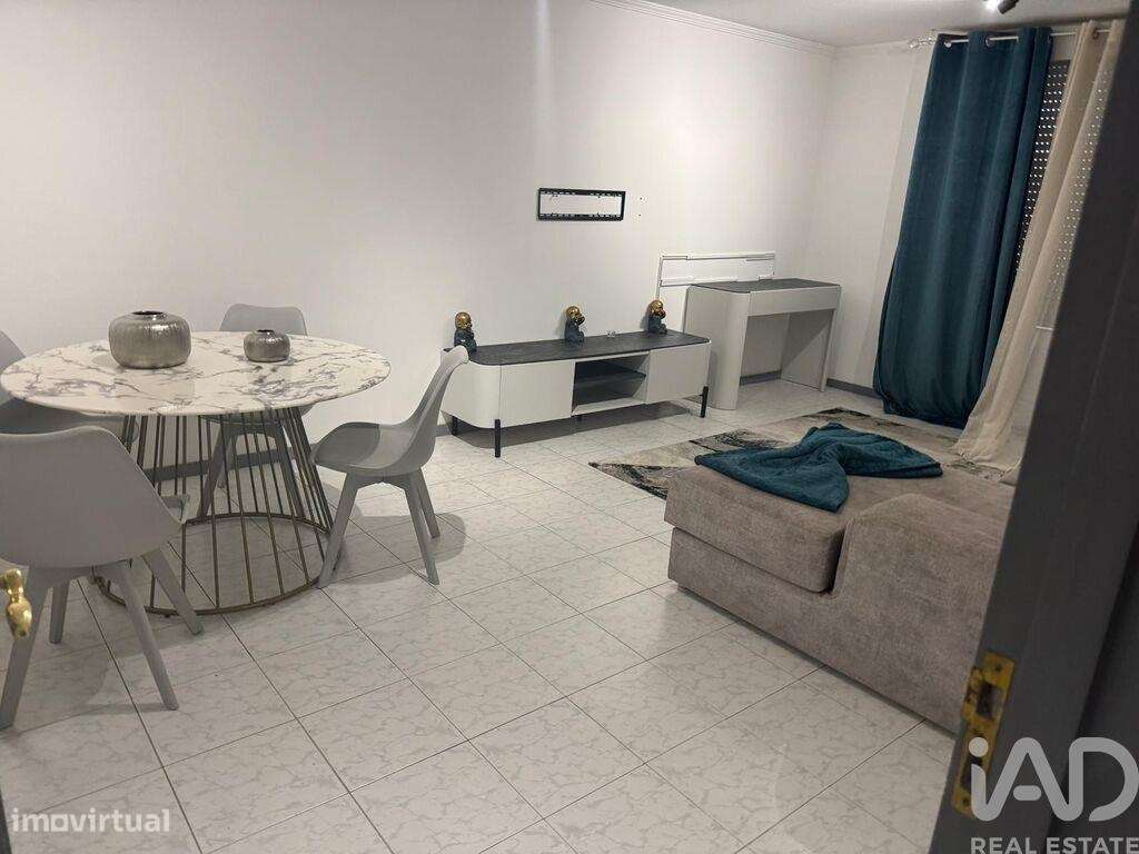 Apartamento T2 em Baguim do Monte (Rio Tinto) de 77,00 m2 - Grande imagem: 4/29
