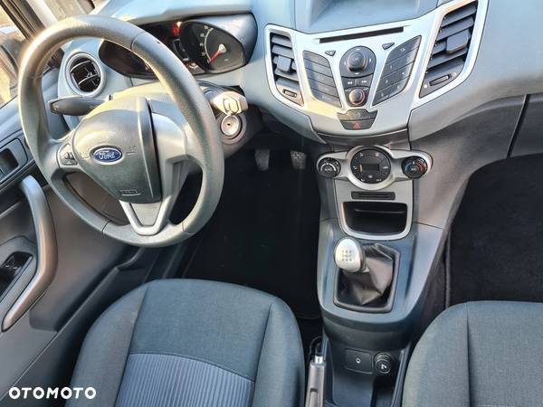 Ford Fiesta 1.4 TDCi Ambiente - 6