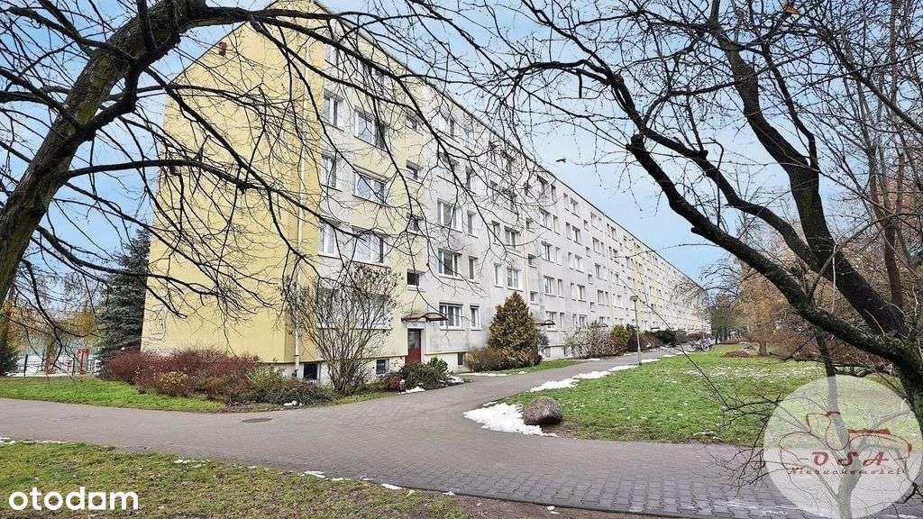 4 pokoje! 64,9 m2 parter os. Zwycięstwa-0