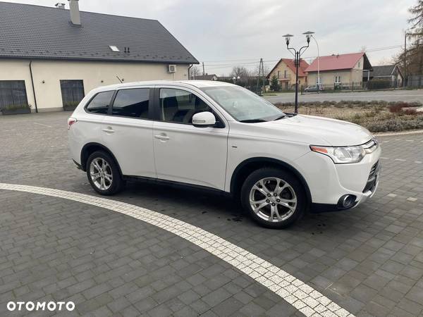 Mitsubishi Outlander 2.4 4WD CVT Intense - 1