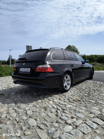 BMW Seria 5 525d Touring - 4
