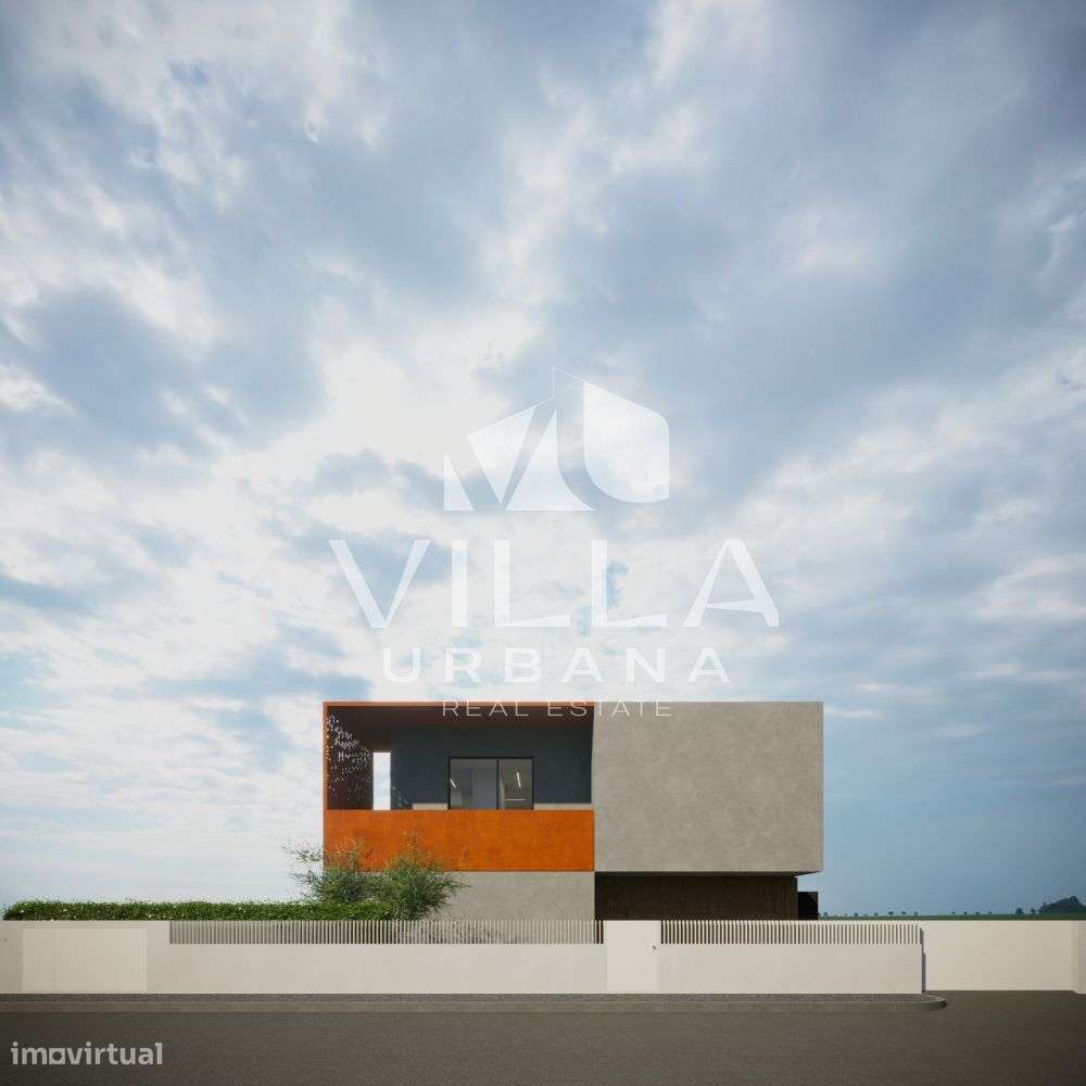 Moradia T4 Isolada perto do Golf da Aroeira e a 3 min. da praia-19