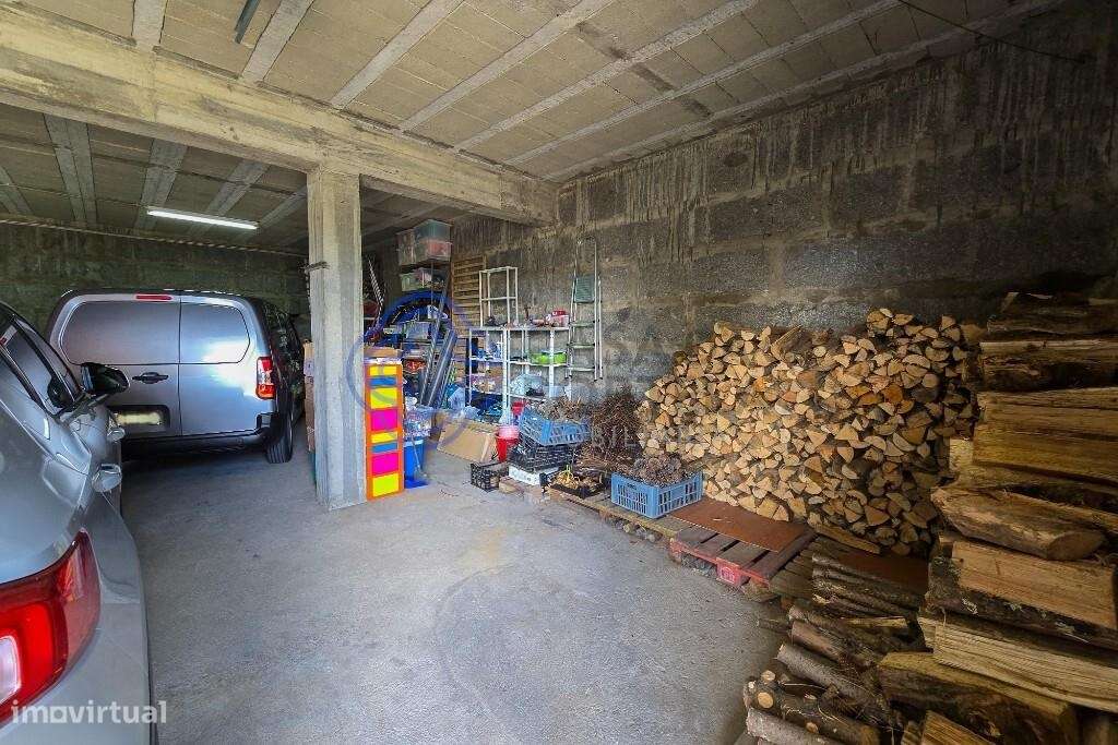 Moradia T3 Geminada em Selho São Lourenço Guimarães - Grande imagem: 5/51