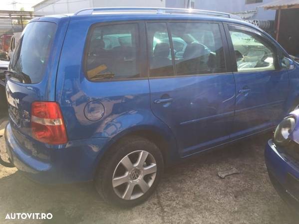 Dezmembrez piese auto VW Touran 2.0 AZV 6 Trepte - 2