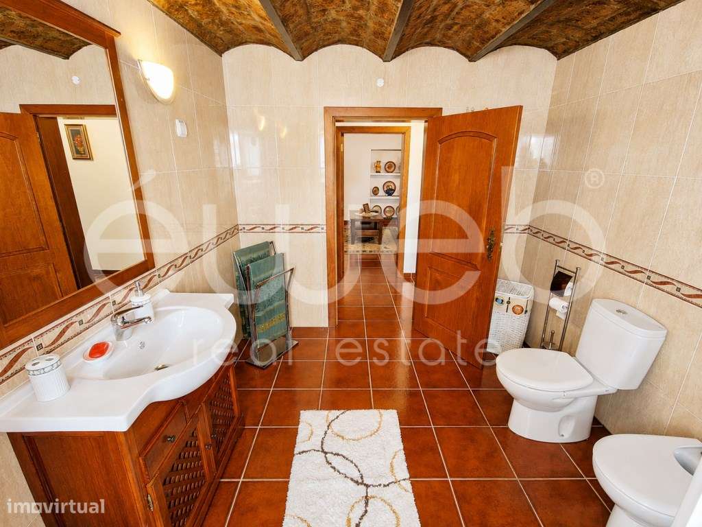 Moradia T4 de Arquitetura Alentejana com Piscina, Motrinos, Regueng...-29