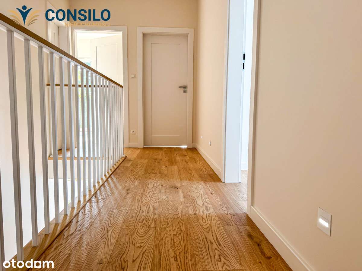 Nowoczesny dom wolnostojący z ogrodem przy zieleni-15