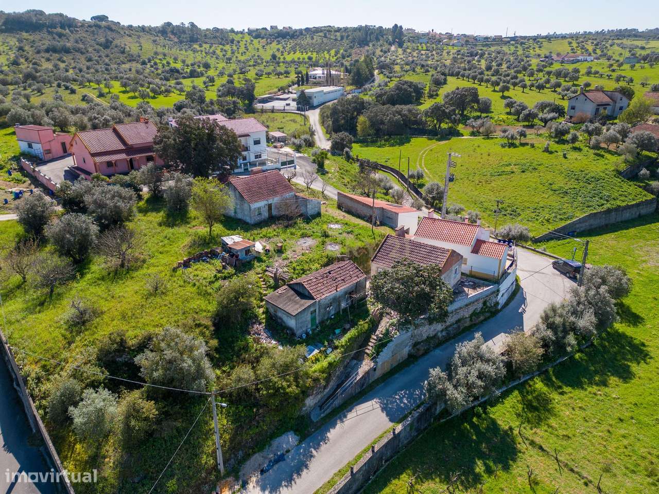 MORADIA T2 EM FASE DE RESTAURO-9