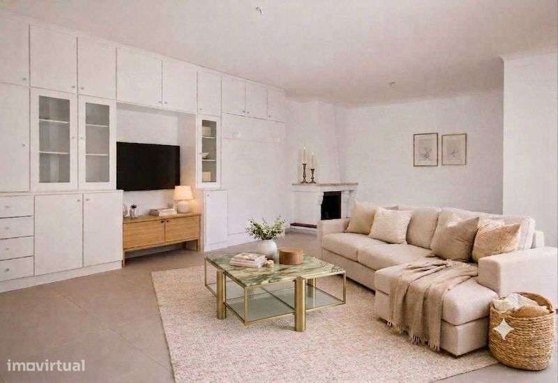 APARTAMENTO T2+1/Como novo