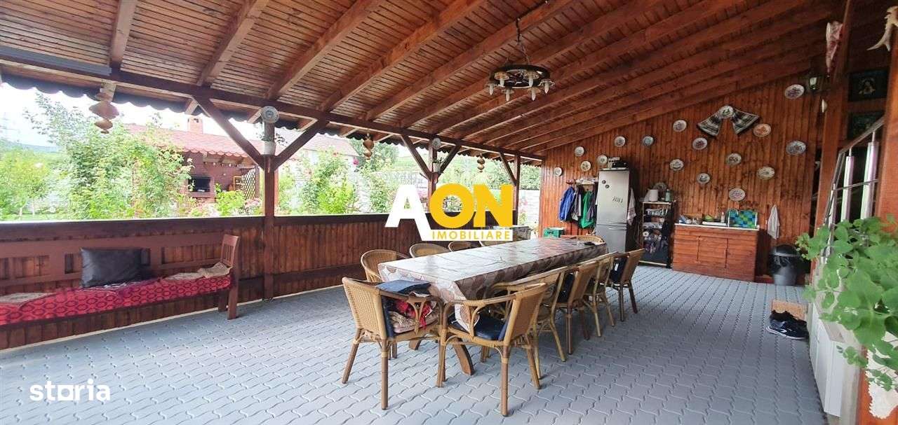 Casa 10 camere, 1000 mp teren, la asfalt, Barabant - Imagine principală: 3/20