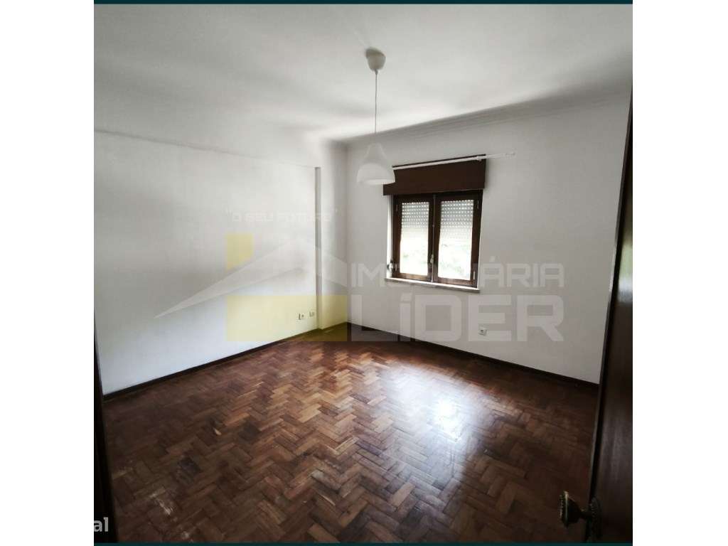 Apartamento T2 Monte Abrão - Sintra - Grande imagem: 2/7