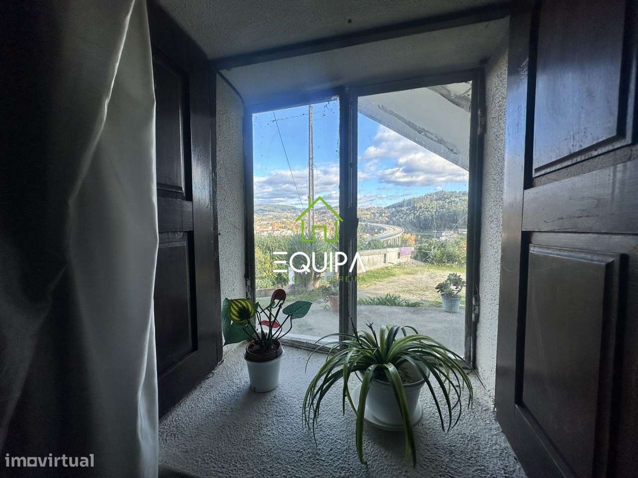 Andar moradia R/C - T4, Nespereira, Guimarães-12