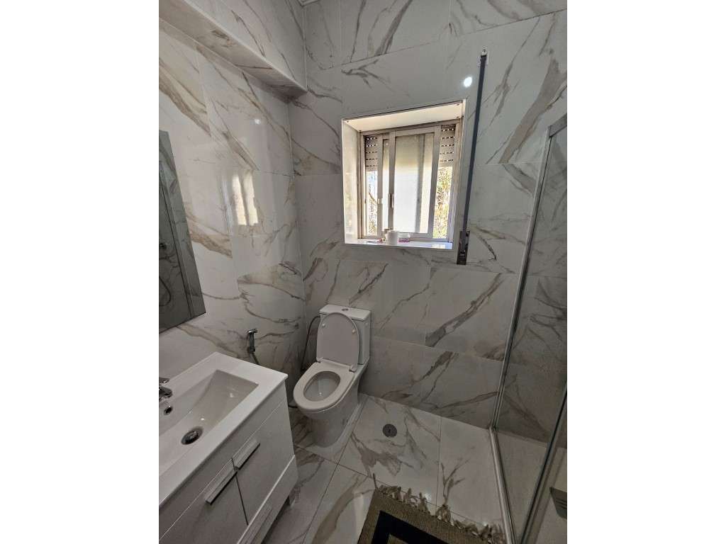 Apartamento T3 c/ 90 m2, Rio de Mouro - Grande imagem: 5/17