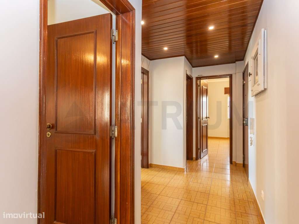 Oportunidade Imperdível, Ideal para investimento ou habitação.-3