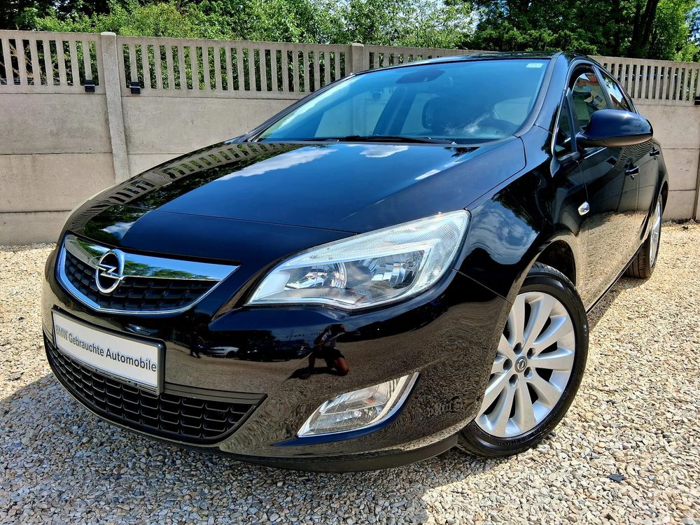 Opel Astra J 1.4 Turbo 2012