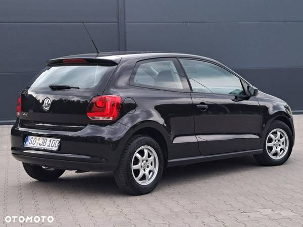 Volkswagen Polo - 2