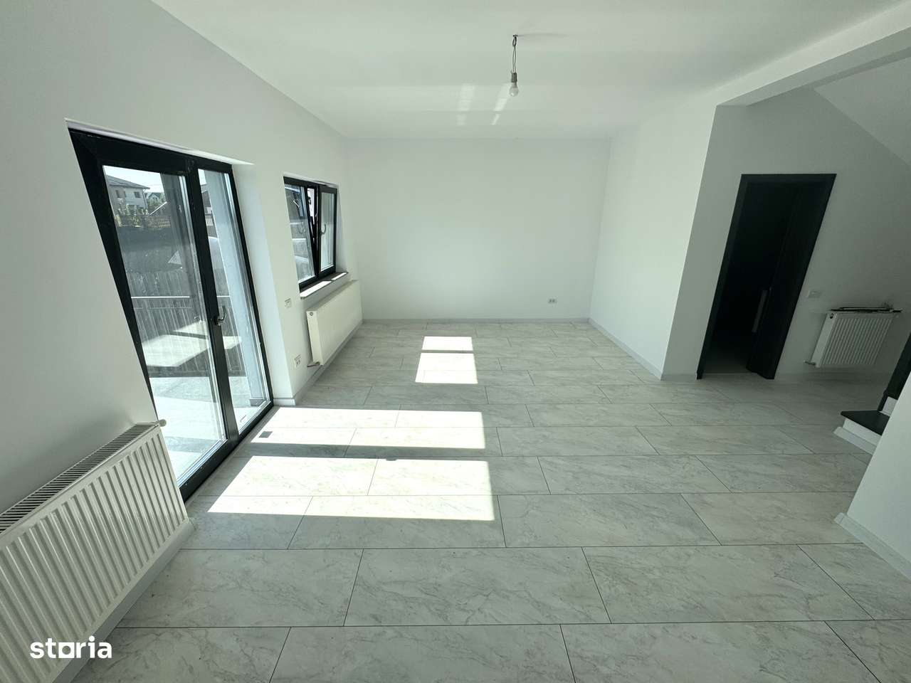 Incalzire in pardoseala! Vila 4 camere, Miroslava - Imagine principală: 4/11