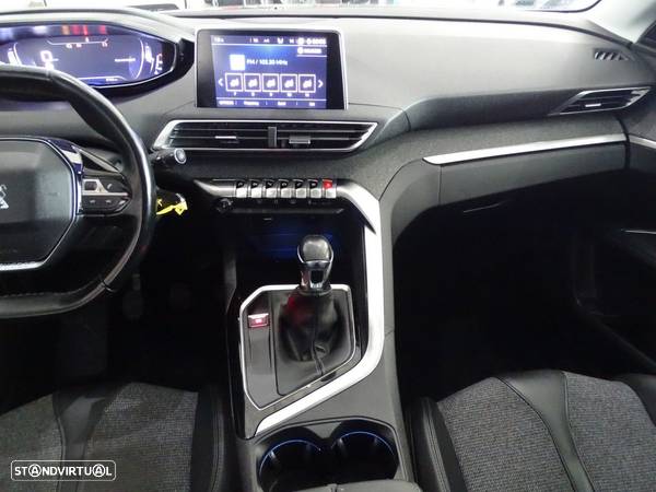 Peugeot 3008 1.5 BlueHDi Allure - 8