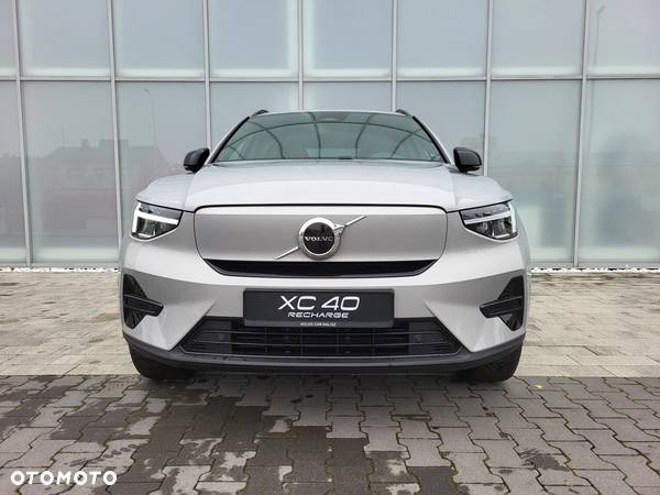 Volvo XC 40 Recharge Twin AWD Plus - 5