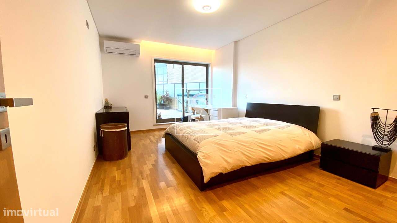 T3 com 170m² | Terraço Privativo de 200m² | Renovado | Santo Tirso-14