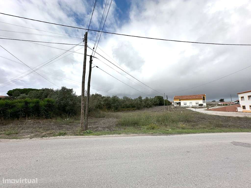 Terreno Urbano com PIP para construção de 36 fogos - Grande imagem: 1/4