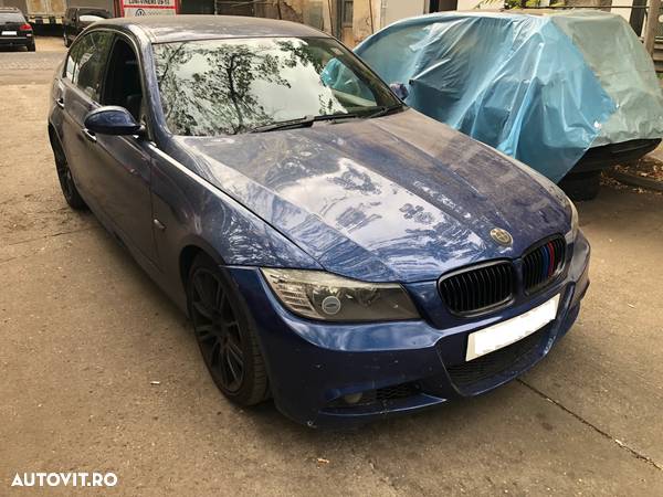 Dezmembrez Bmw Seria 3 E90 Facelift albastru M pack 320d - 1