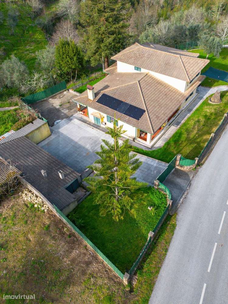 Moradia Isolada T4, terreno e garagem - 20m de Coimbra - Grande imagem: 4/54