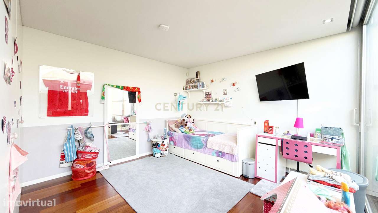 Moradia Térrea de Luxo com Piscina Aquecida e Jacuzzi a 2 km da Praia-32