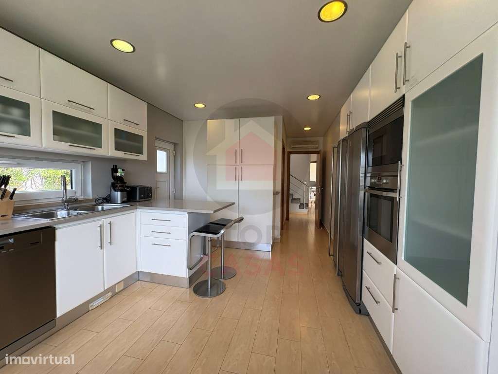 Moradia Contemporânea de Luxo com Vista Deslumbrante sobre a Lagoa ...-30