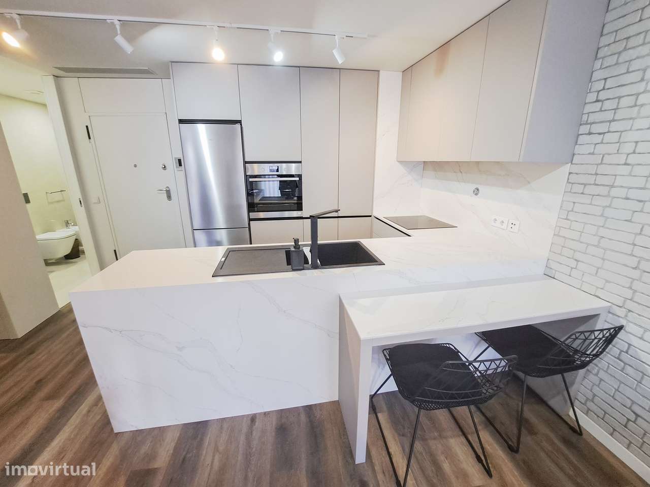 T1 Mobilado e equipado ( com rendimento )-3