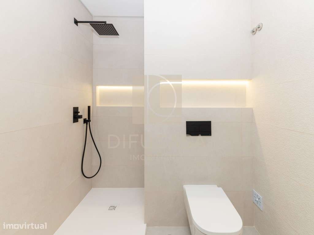 Moradia T4 localizada em Aldeia de Irmãos (Azeitão)-19