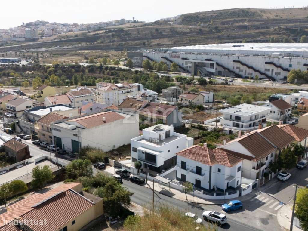 Moradia T6 Famões-28