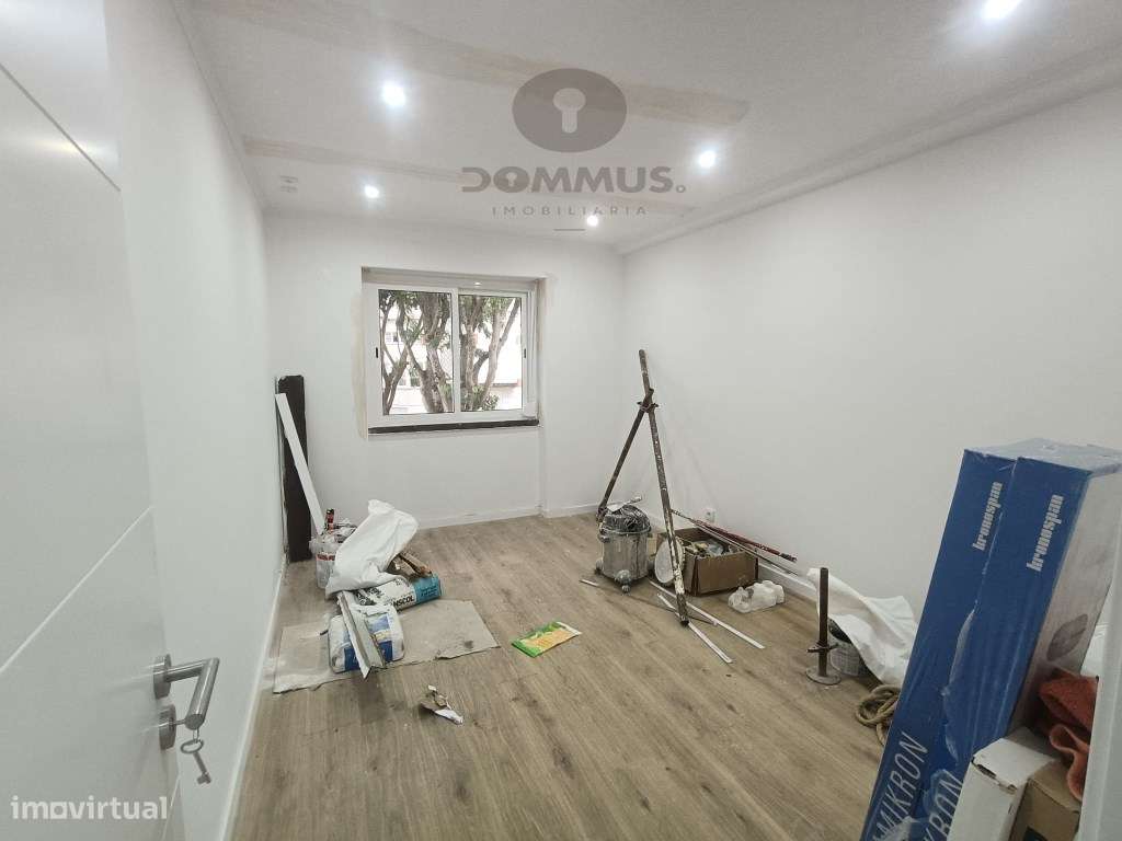 Apartamento T3 Remodelado na Amadora-14