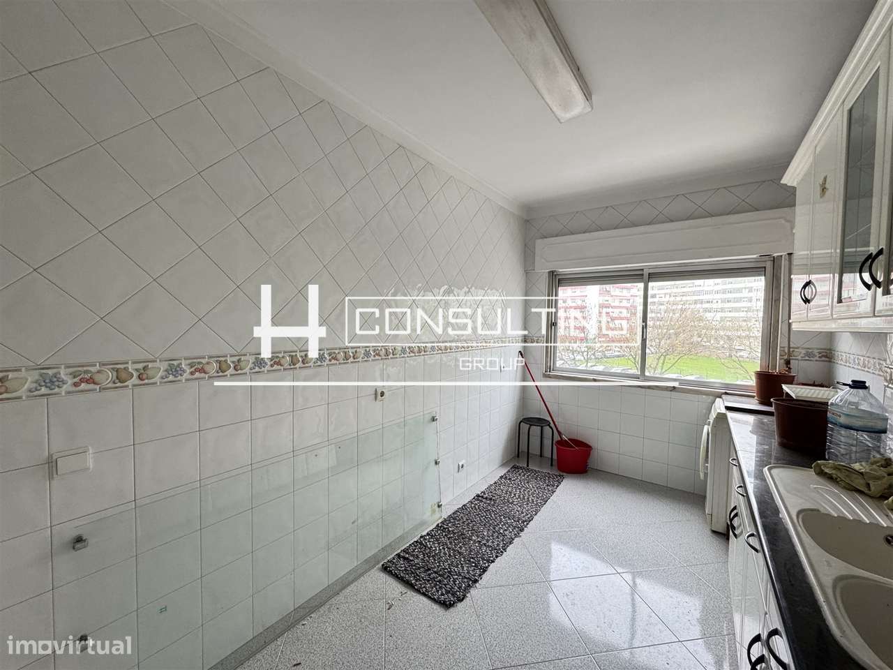 Apartamento T3 Venda em Mina de Água,Amadora-28