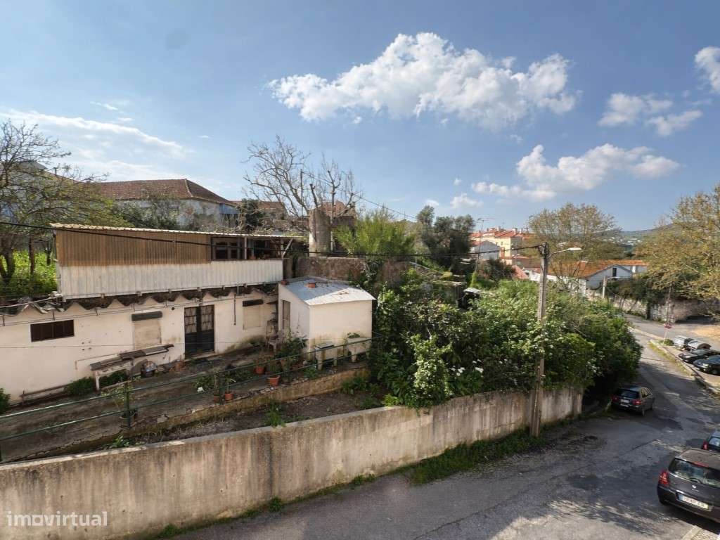 T3 com Varanda, Arrecadação e 2 Lugares de Garagem-34