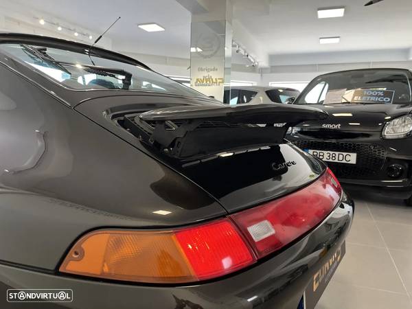 Porsche 993 Coupé 3.6 Carrera 2 - 16