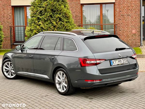 Skoda Superb Combi 2.0 TDI DSG Premium Edition - 14