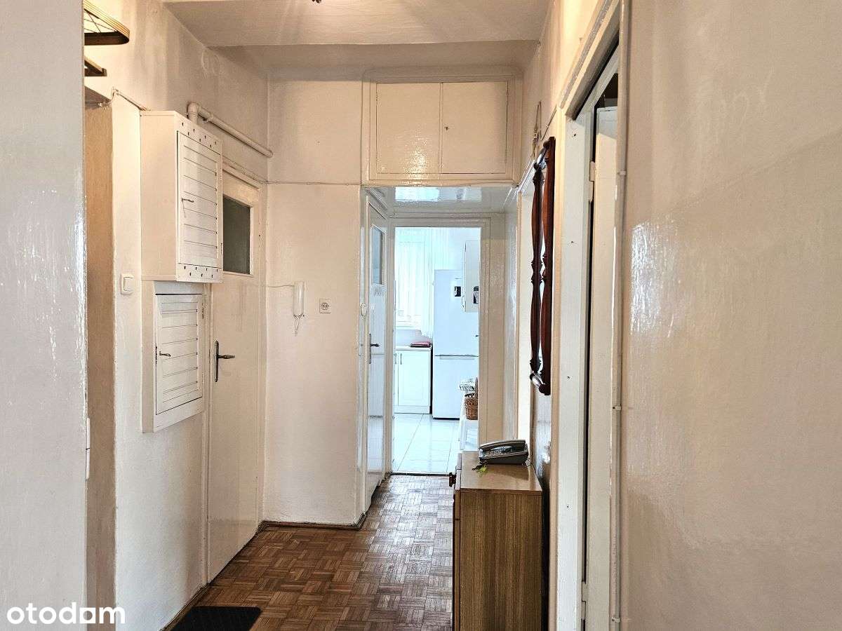 Duże, jasne mieszkanie trzypokojowe w samym centrum Błonia-5