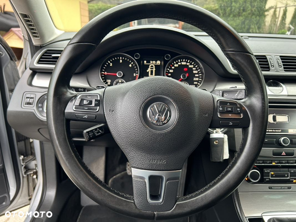 Volkswagen Passat Variant 2.0 TDI BlueMotion Technology Comfortline - 15