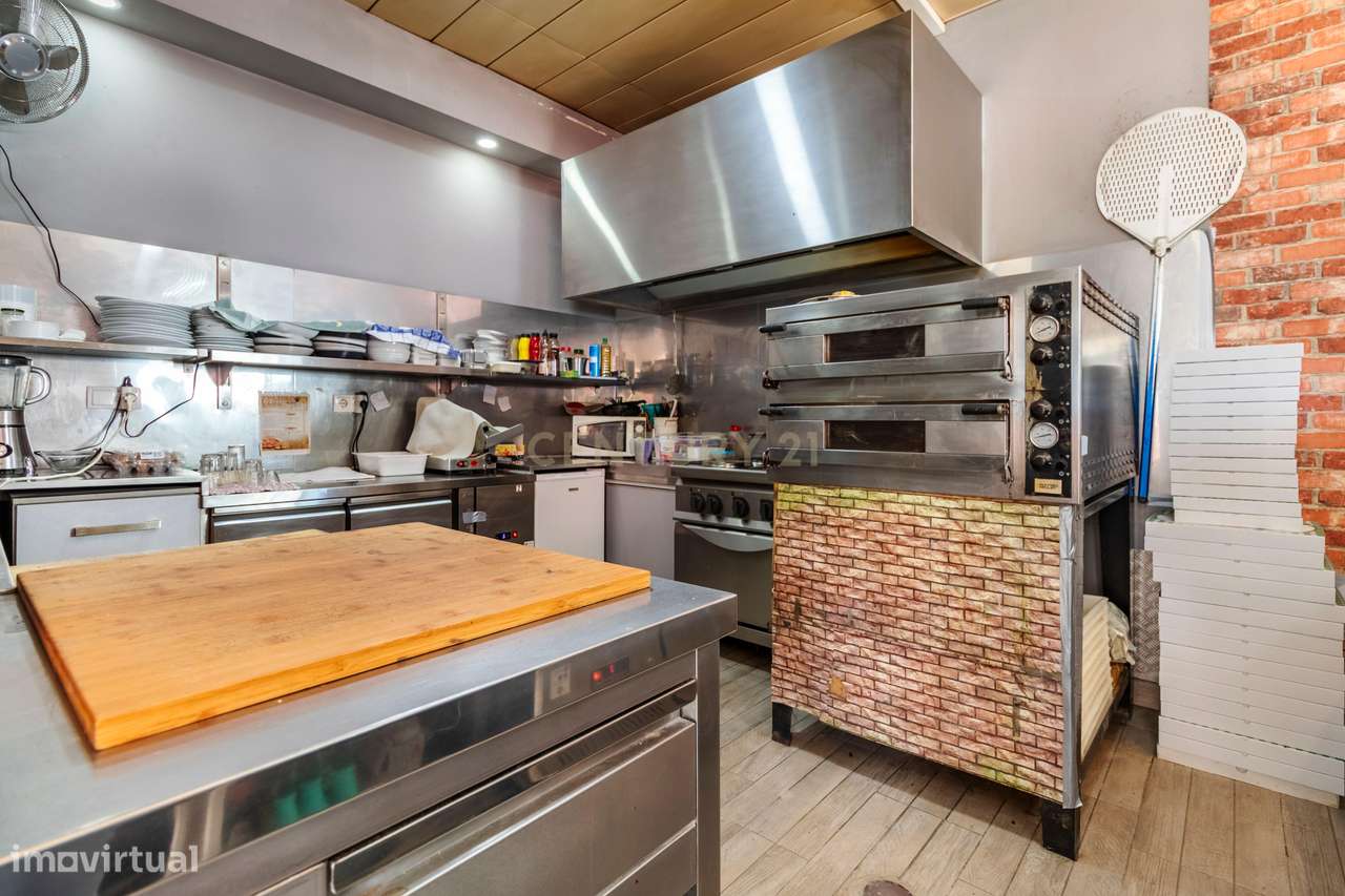 Pizzaria com Esplanada - Sobreda - Grande imagem: 5/14