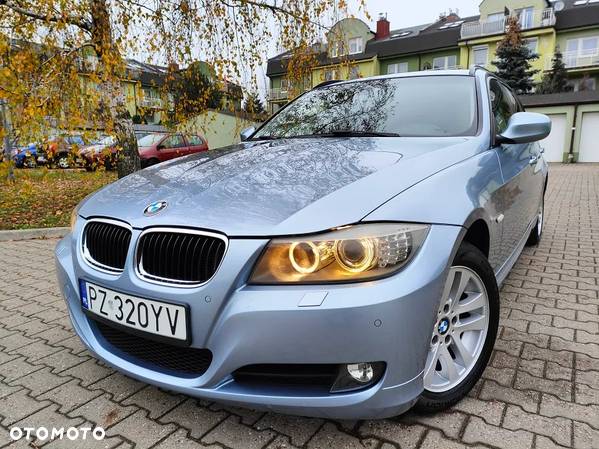 BMW Seria 3 318d Touring - 1