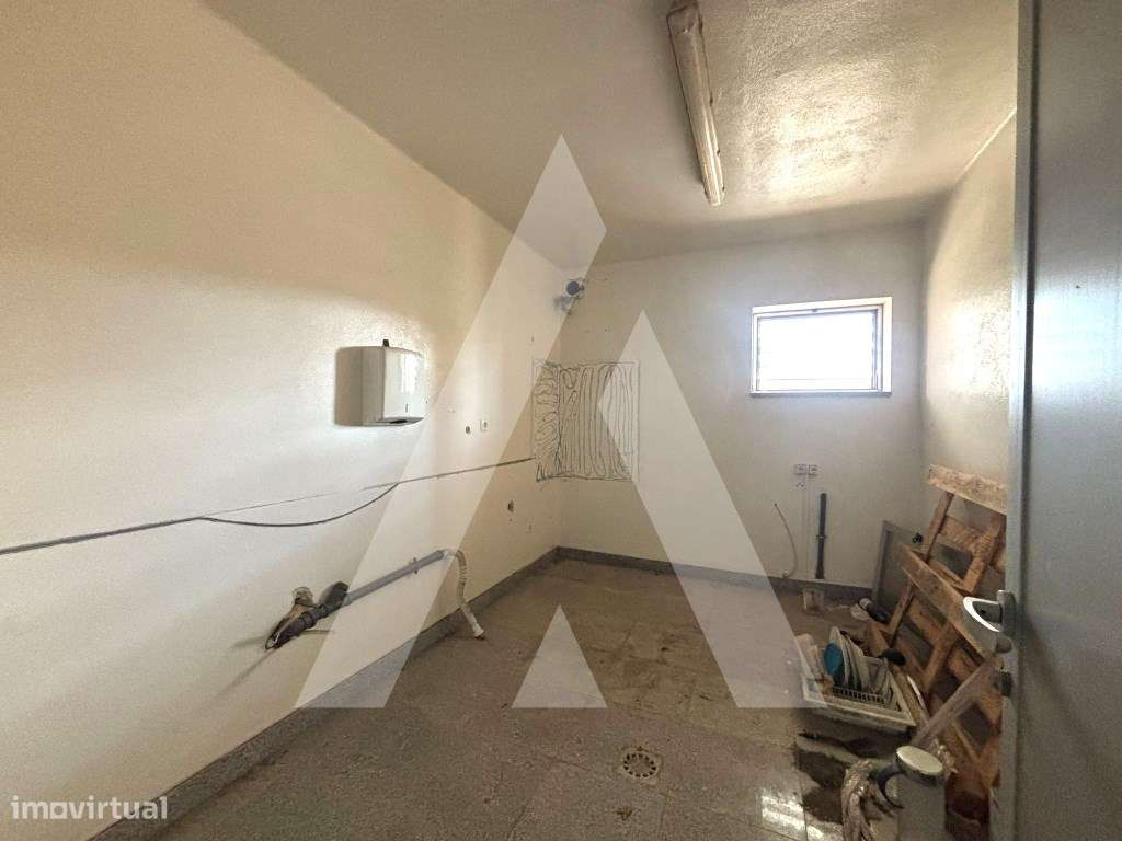 Armazém para venda em Águeda-32