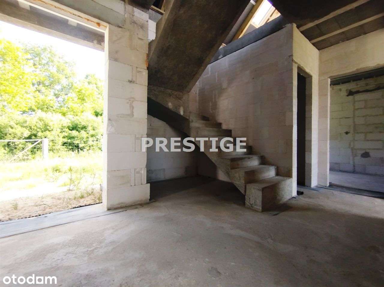 Niemstów, dom/możliwość prowadzenia działalności-10